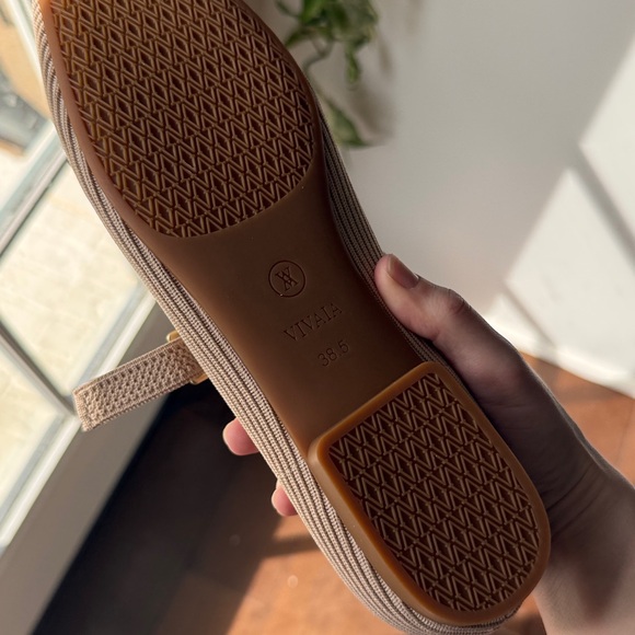 Vivaia Mary-Jane Flats - Picture 3 of 3